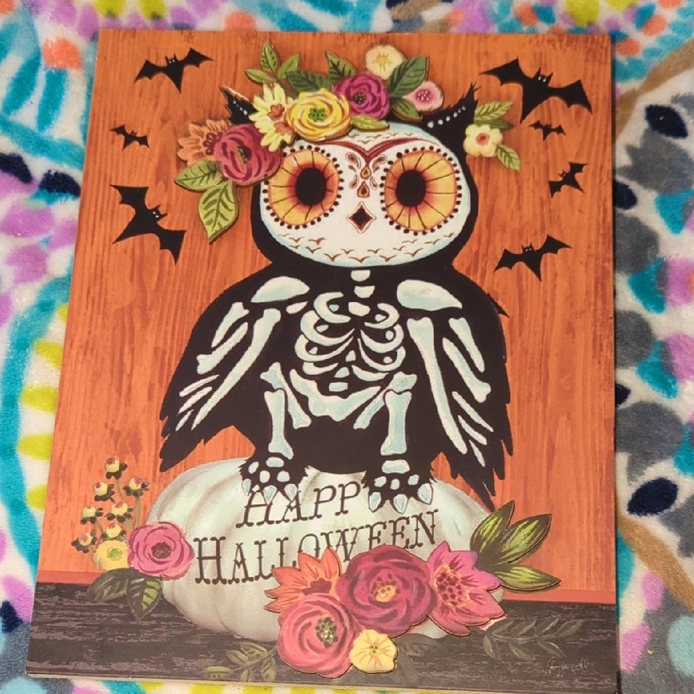 Halloween Skeleton Owl Wall Art with Floral Accents - Picture 5 of 7